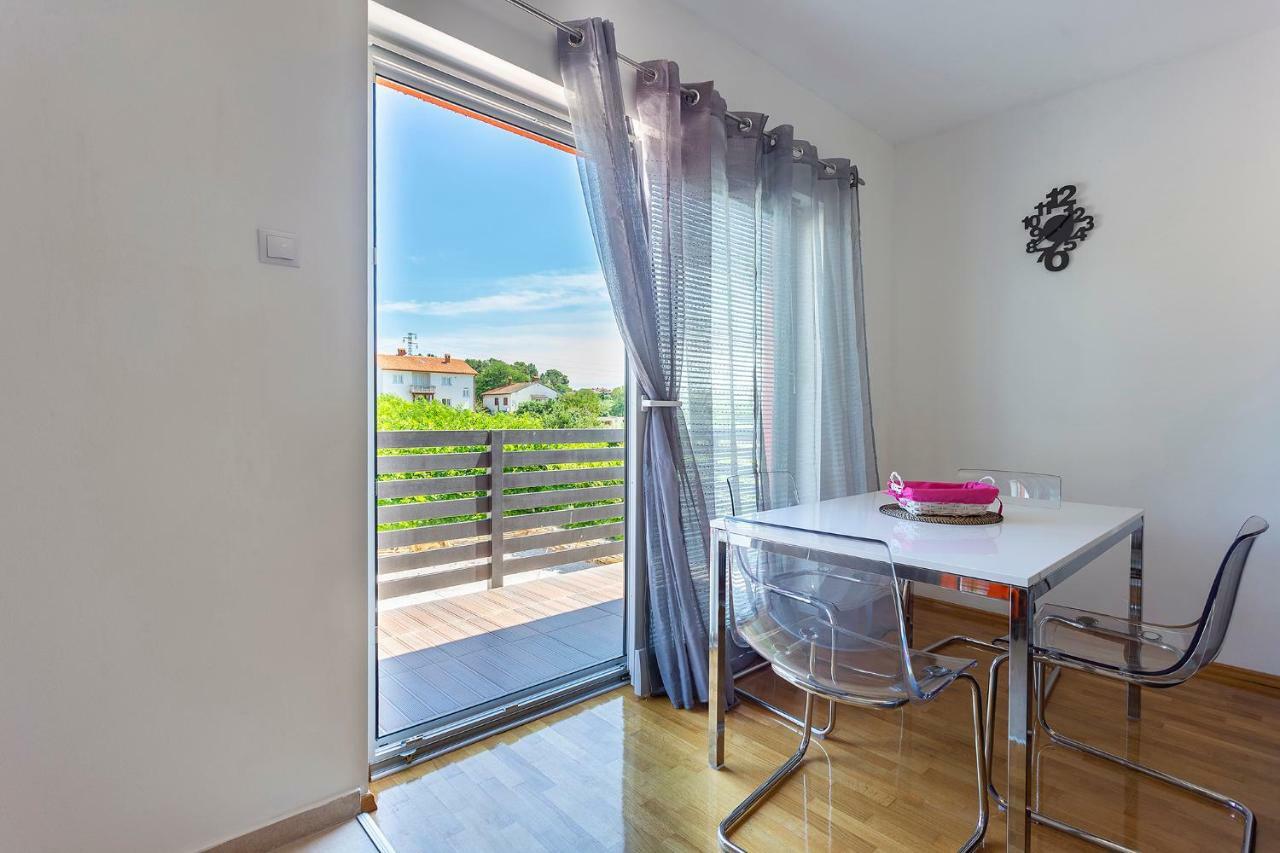 Apartment Karoca *